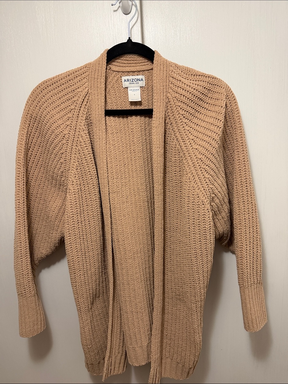 Arizona Jean Company Beige Open-Front Chunky Knit Cardigan